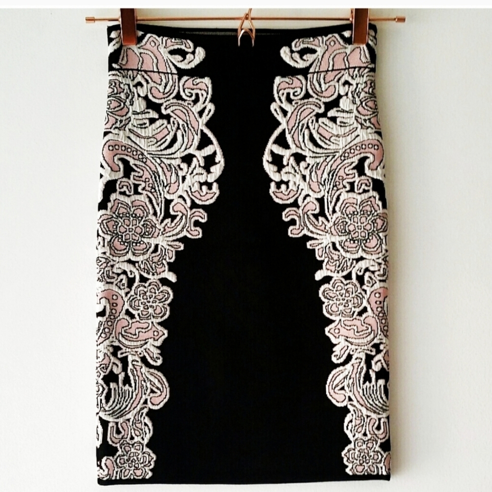 BCBGMaxAzria Natalee jacquard pencil skirt - Picture 3 of 4